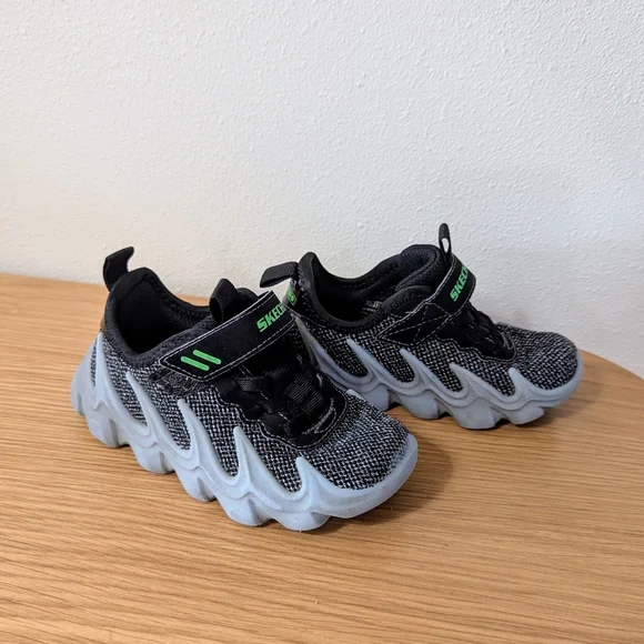 Cool Boys Sneakers - Picture 2 of 5